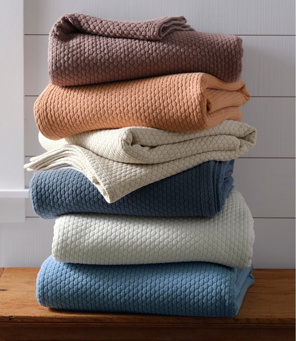 Organic Honeycomb Matelassé Coverlet | L.L.Bean online